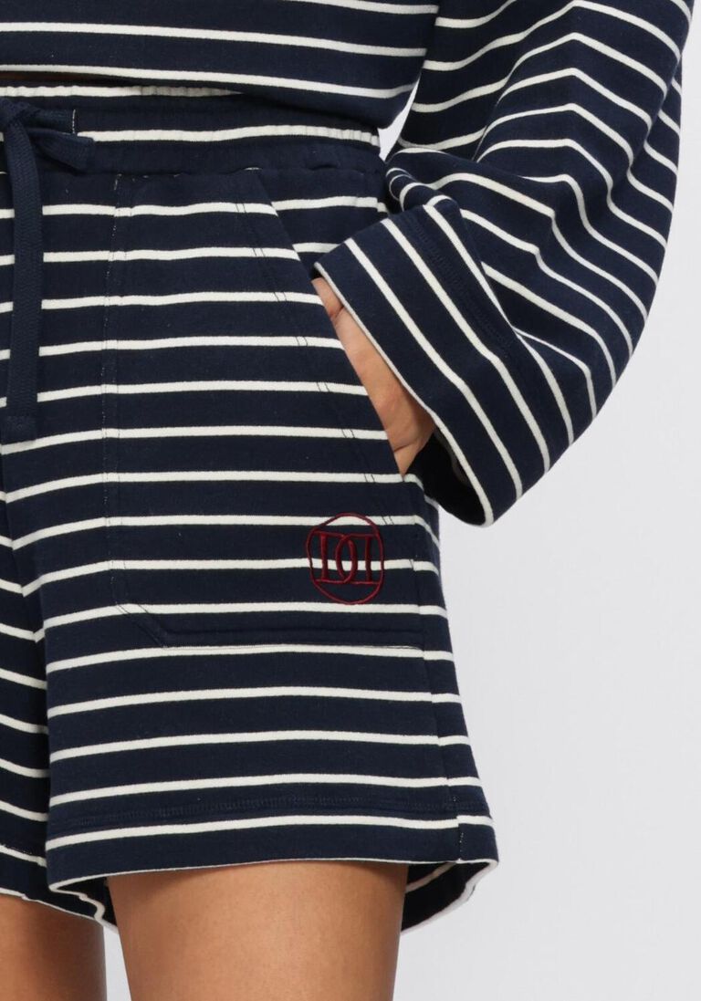donkerblauwe deblon sports shorts dani striped shorts