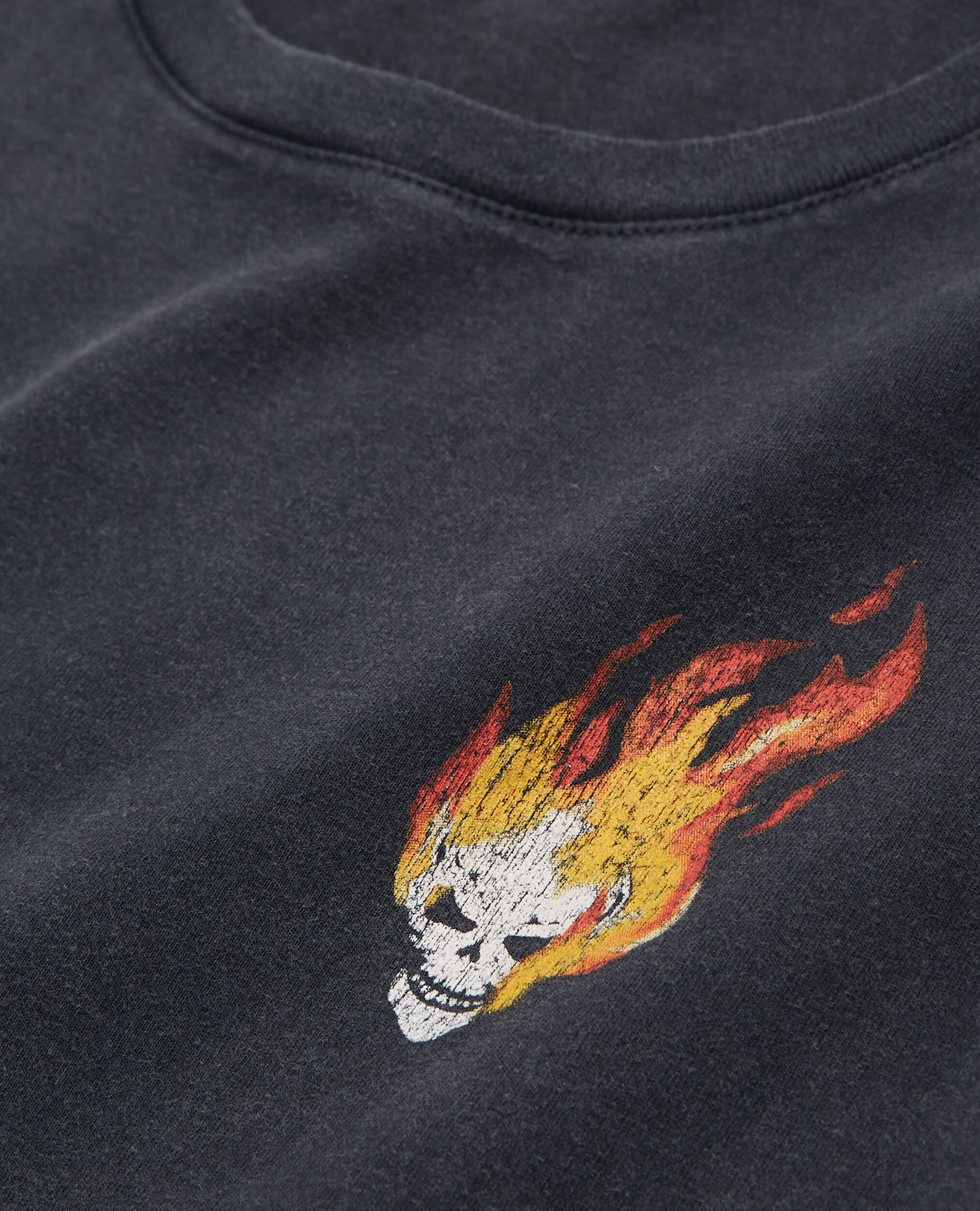 T-shirt noir sérigraphié Skull on fire