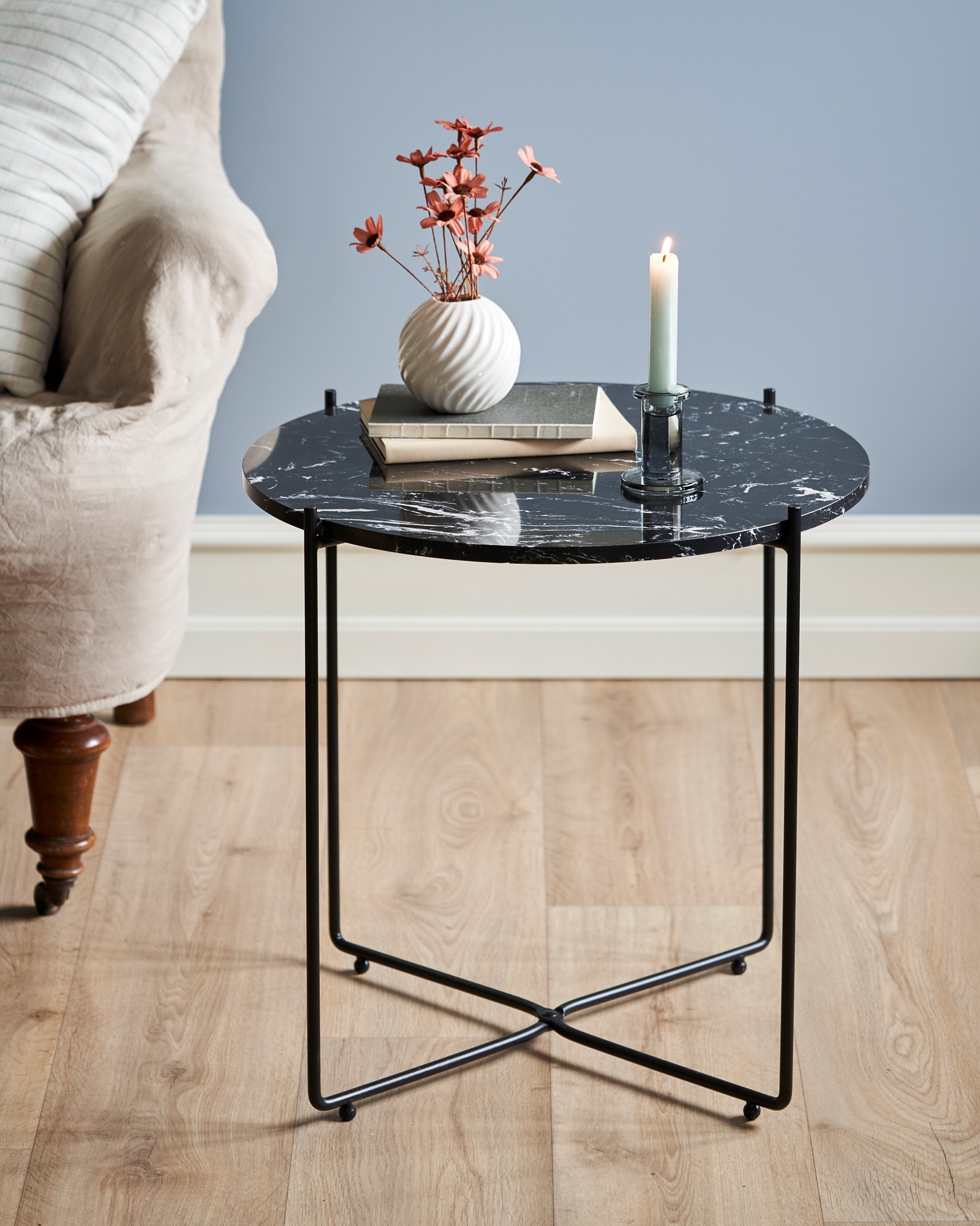 Sofabord i marmor | Jern/marmor. 42 x 47,5 cm. | Black