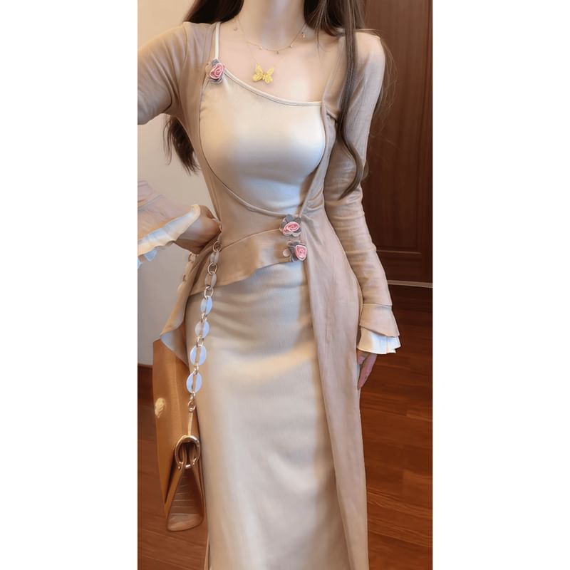 closetaine - Mock Two-Piece Long-Sleeve Two Tone Maxi Sheath Dress