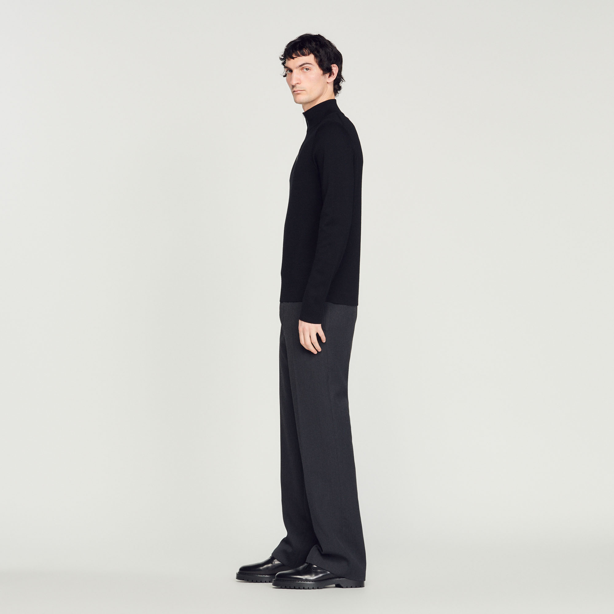 Pull en laine á col zippe