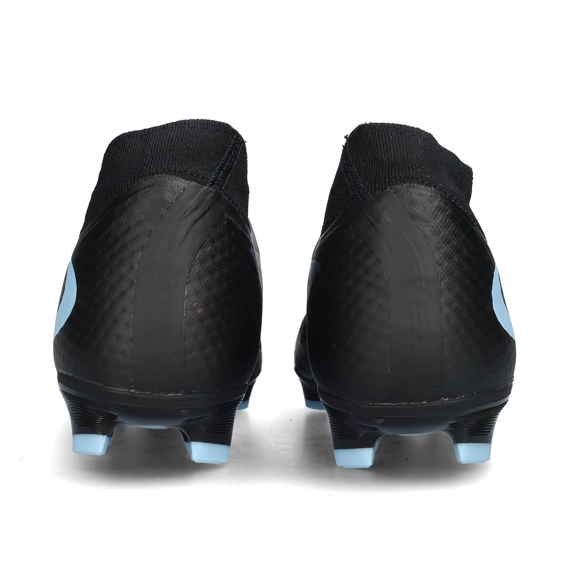 Chuteira Nike Phantom 6 High Academy FG/MG