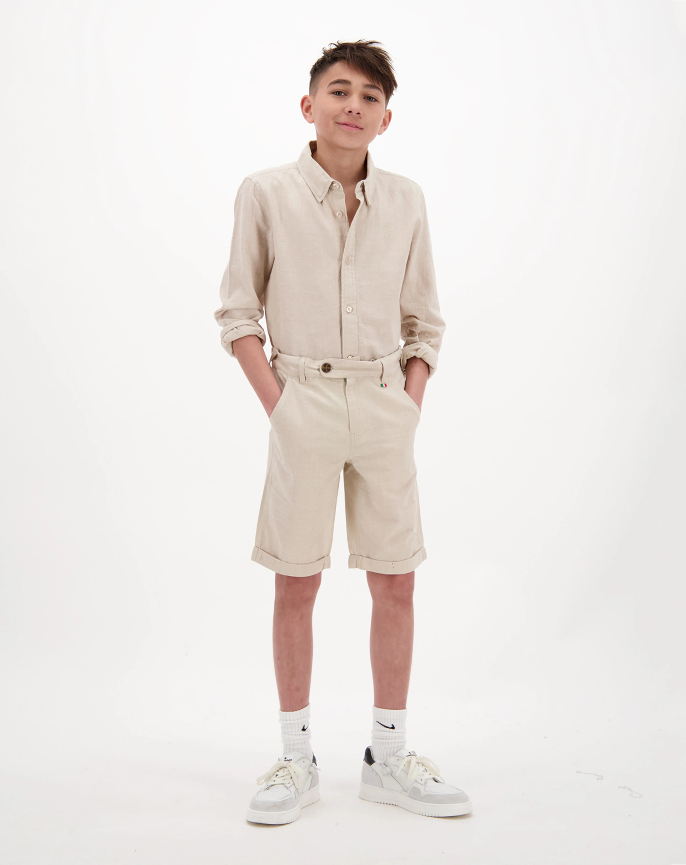 Shorts RAI in beach sand