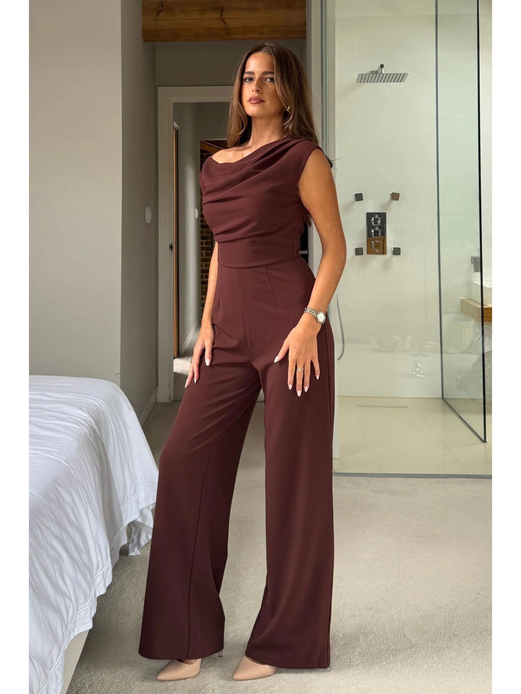 Girl In Mind - Donna jumpsuit met asymmetrische halslijn