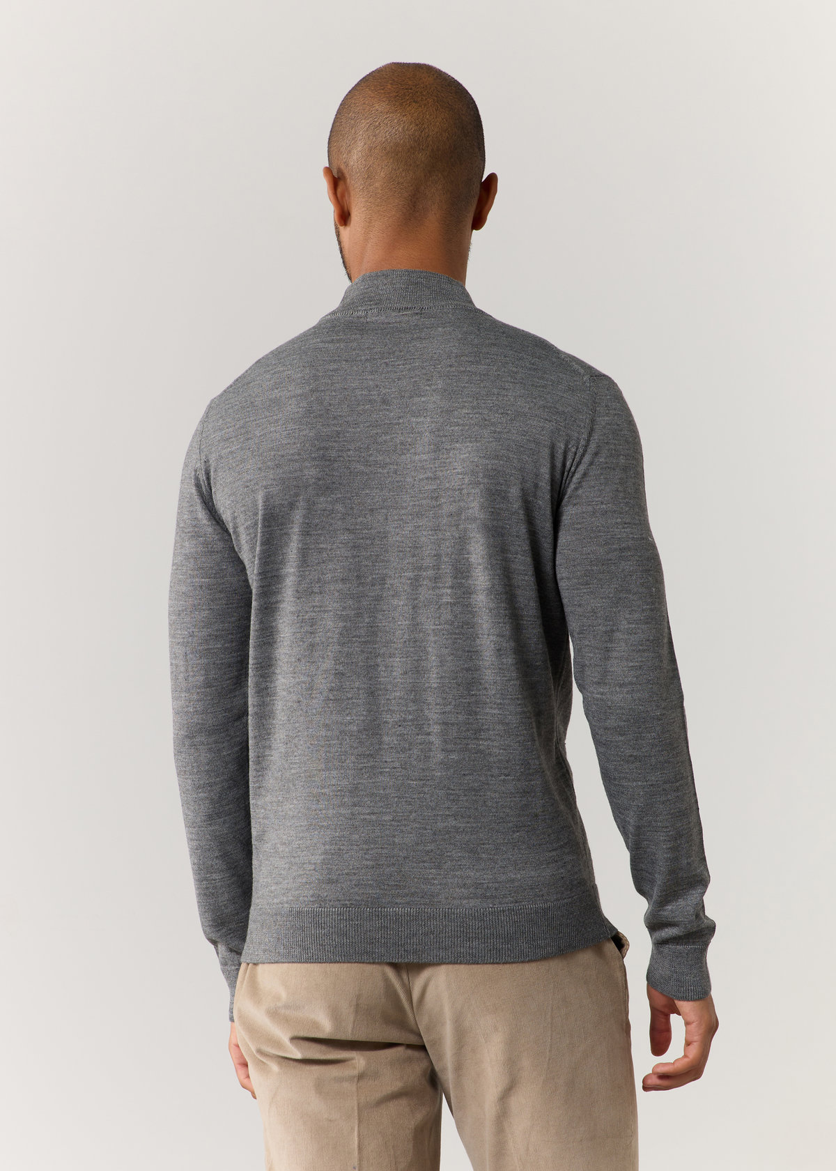 Pull col cheminée en laine Mérinos mélangée unie gris clair
