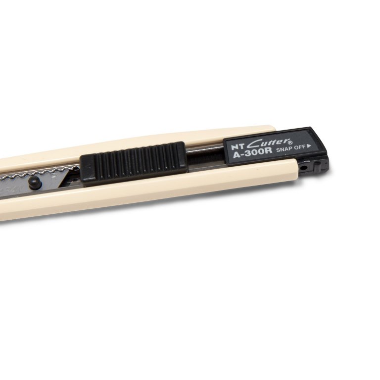 NT Cutter A 300 RP für 9 mm Klingen Auto Stop