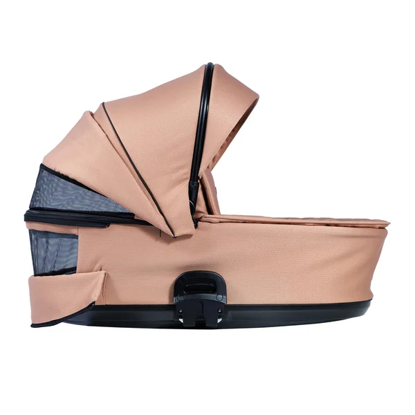 Carrinho de bebê Nordbaby Active Lux, cor bege cobre, estrutura cromada.