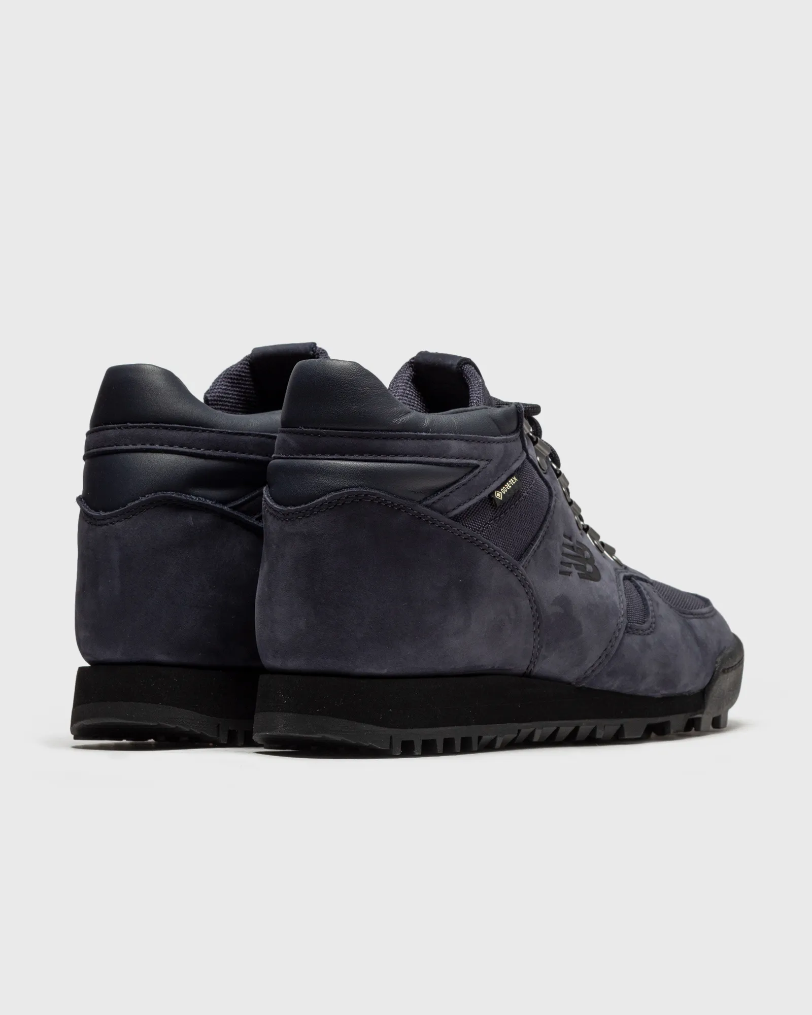New Balance Rainier GTX