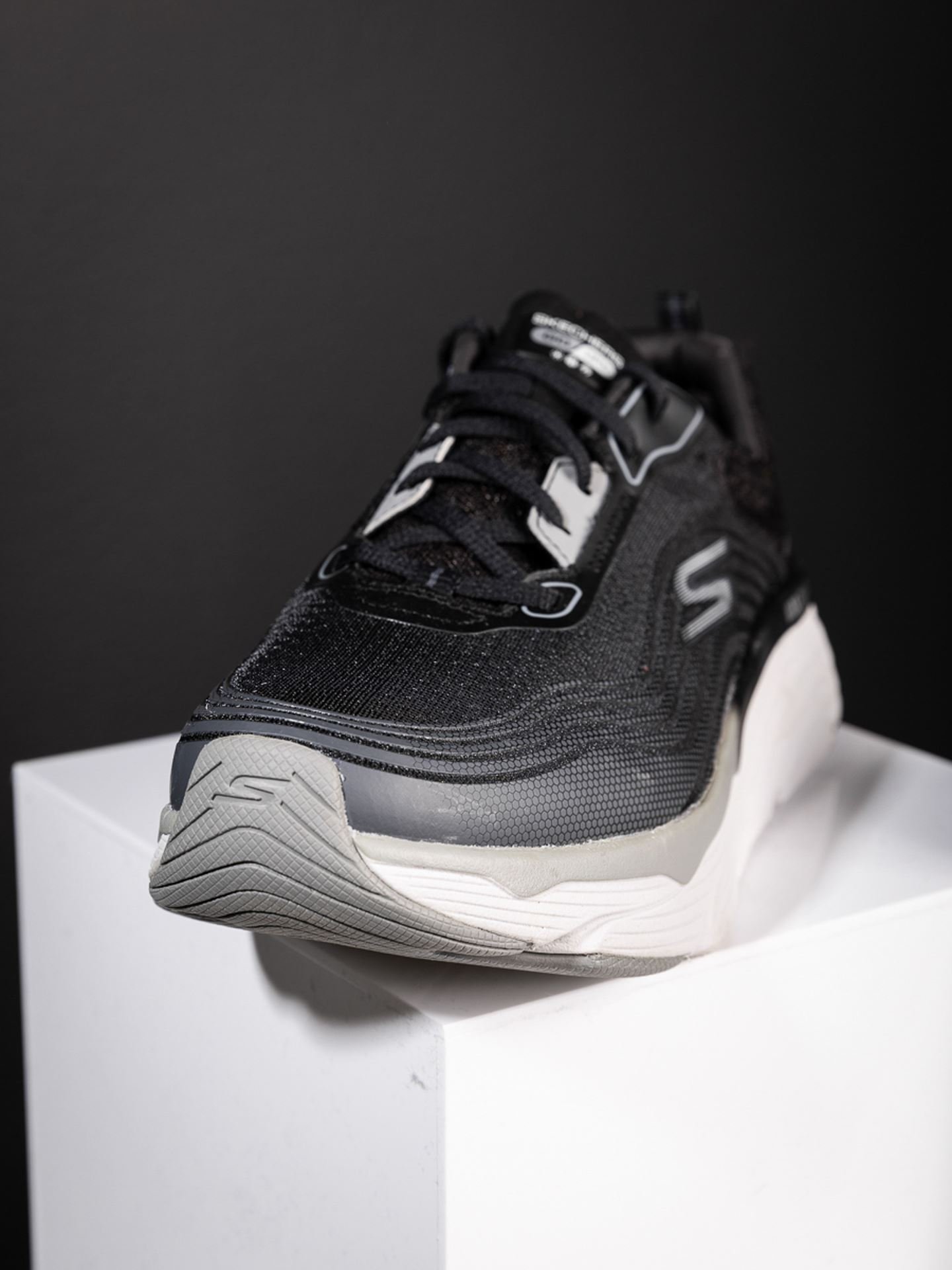 Max Cushioning Elite Waterproof
