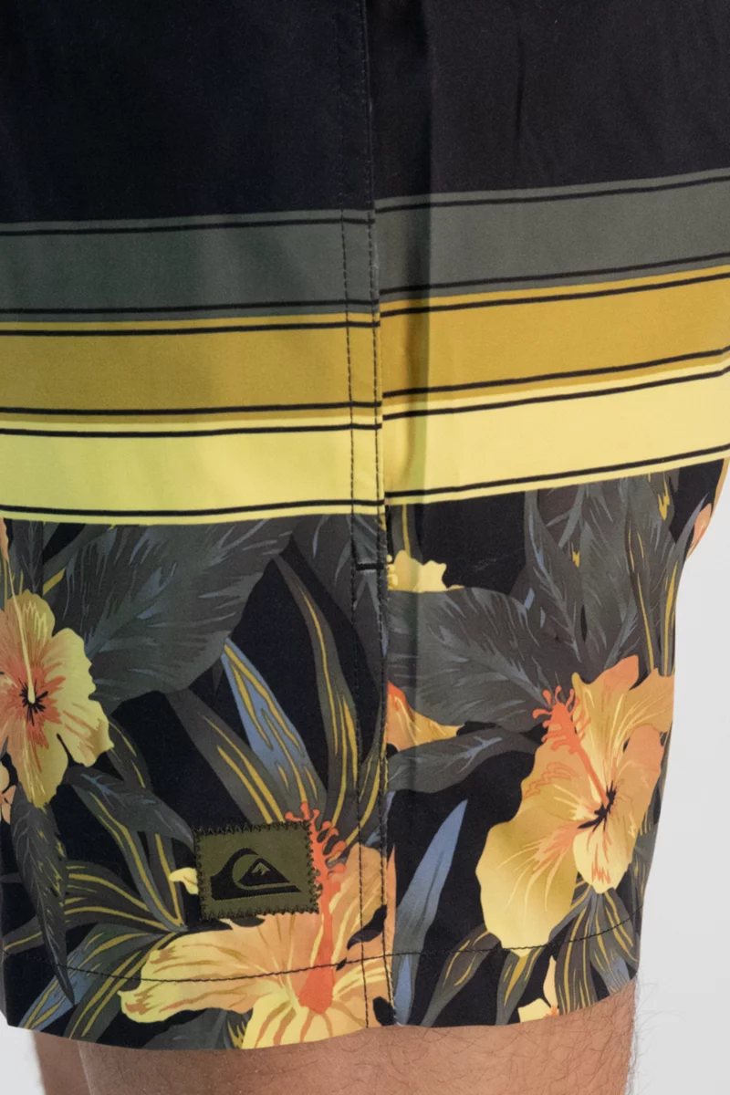 Quiksilver Floral Volley 15 Inch Herren Badeshort