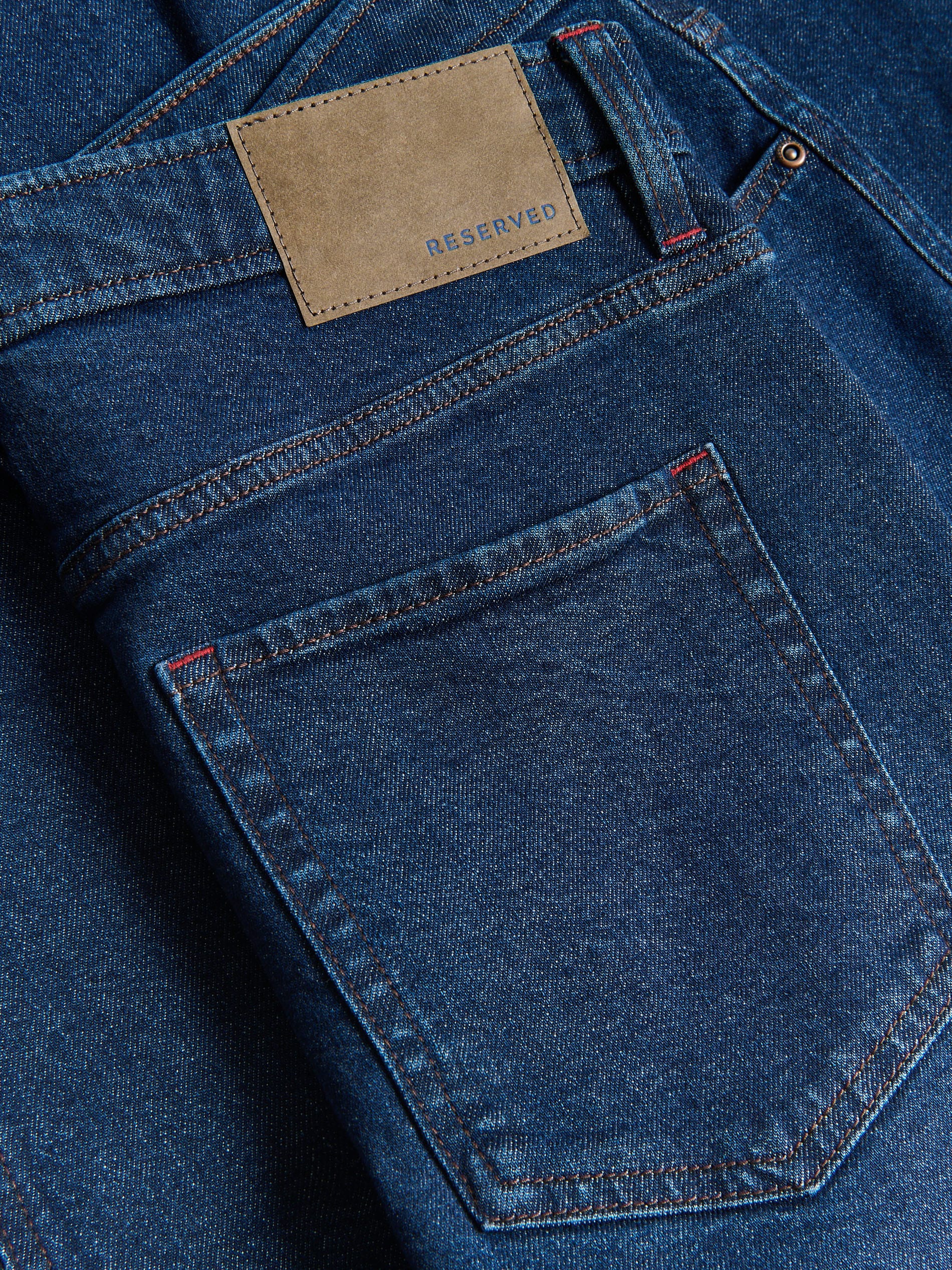 Jeans im Straight-Fit