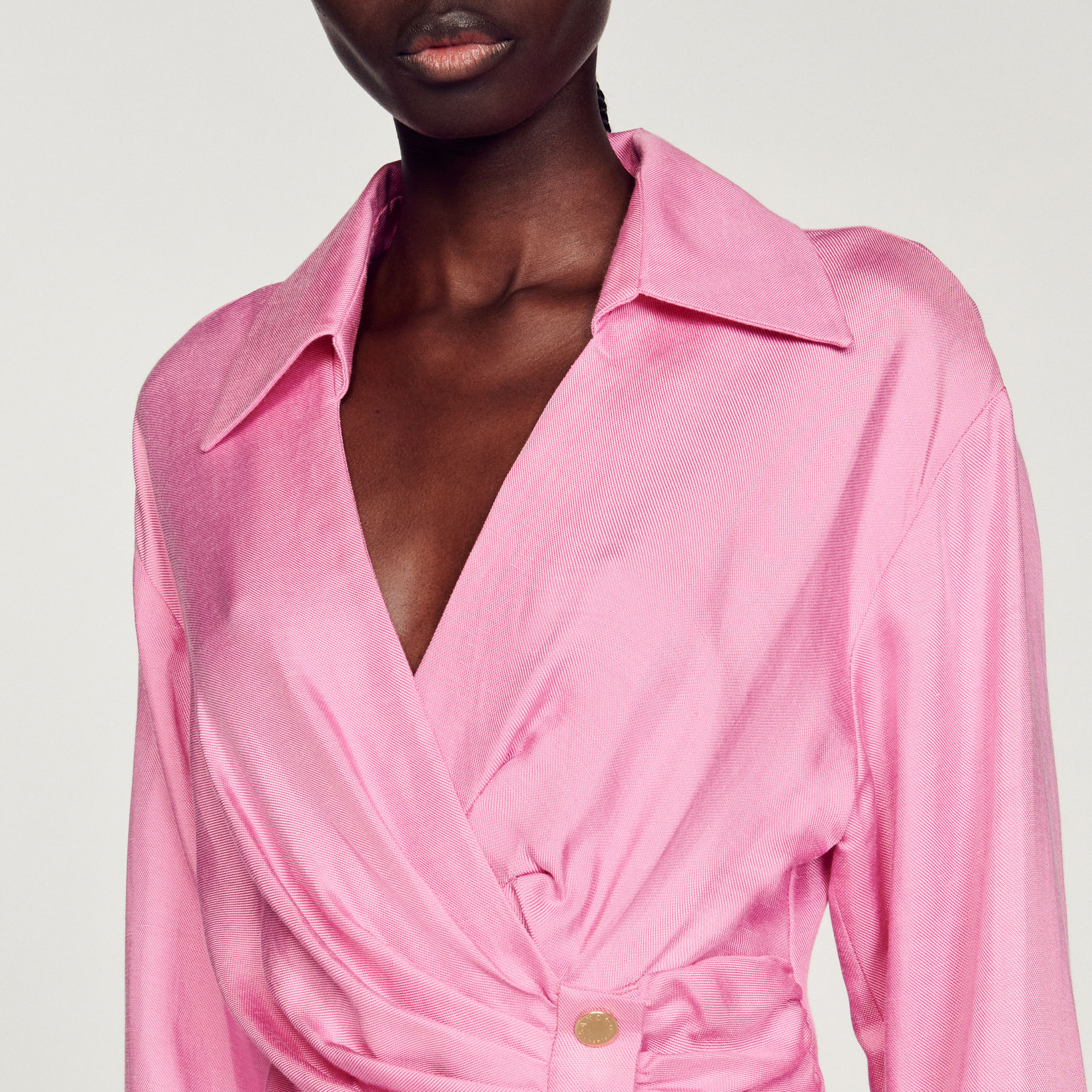 Robe drapee á manches longues