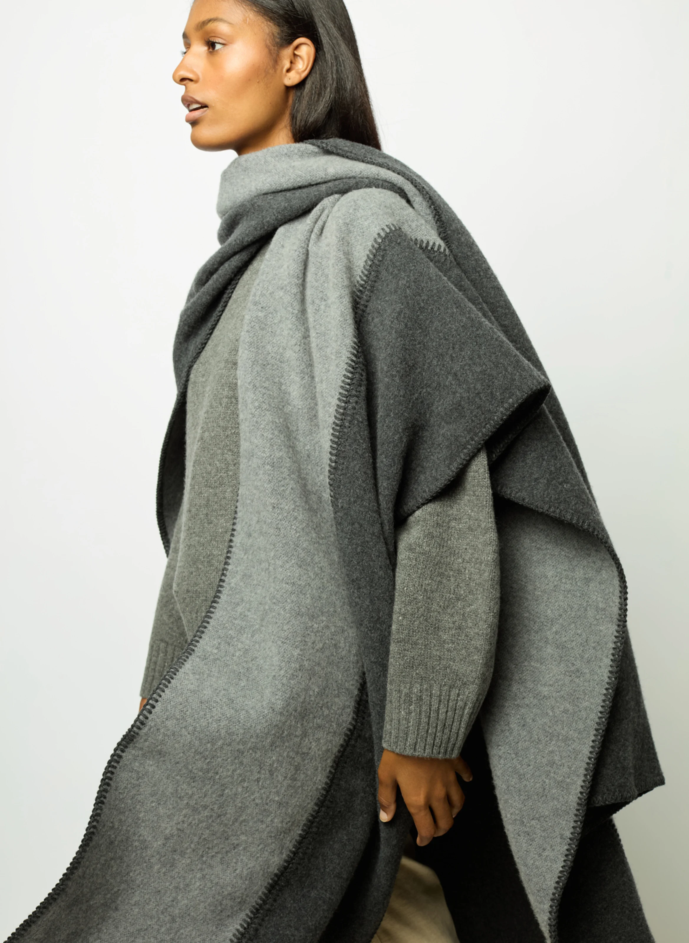 DAMIANE - Poncho col v en laine mélangée | Gris