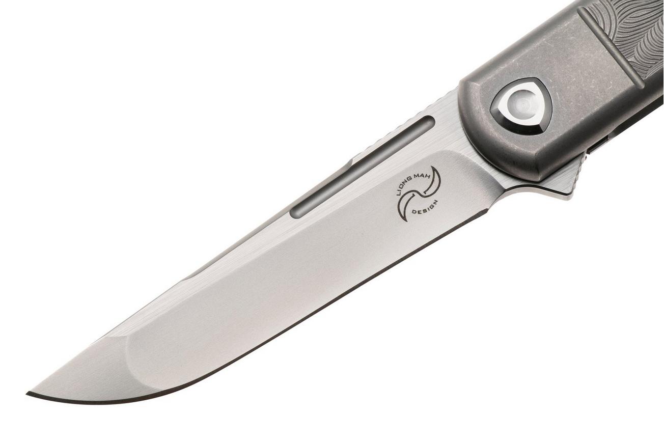 Liong Mah Tanto One, Bead Blasted M390, Sculpted Titanium, zakmes