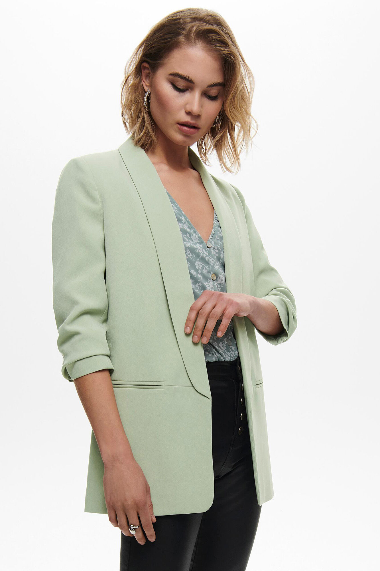 Blazer de manga 3/4 com lapelas
