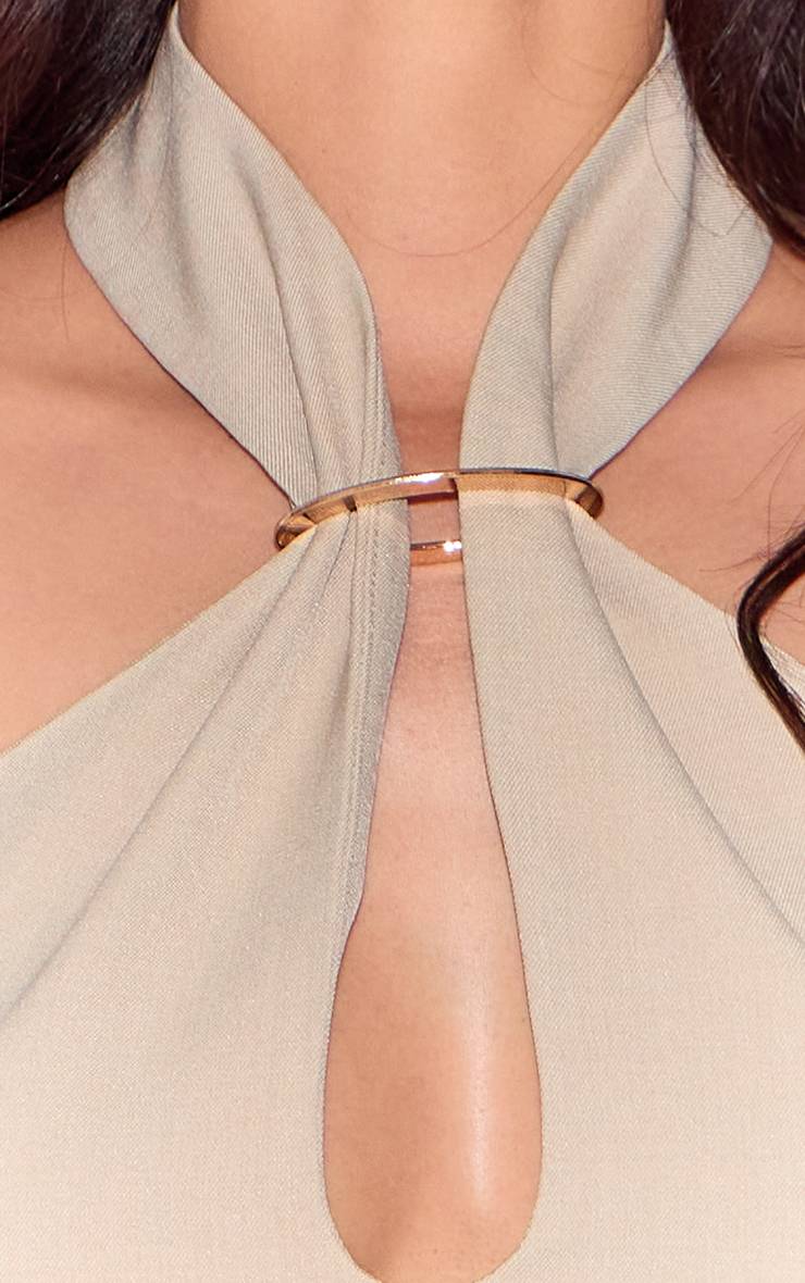 Gris Argile Ensemble Haut Ajusté Dos Nu Avec Détail De Finition