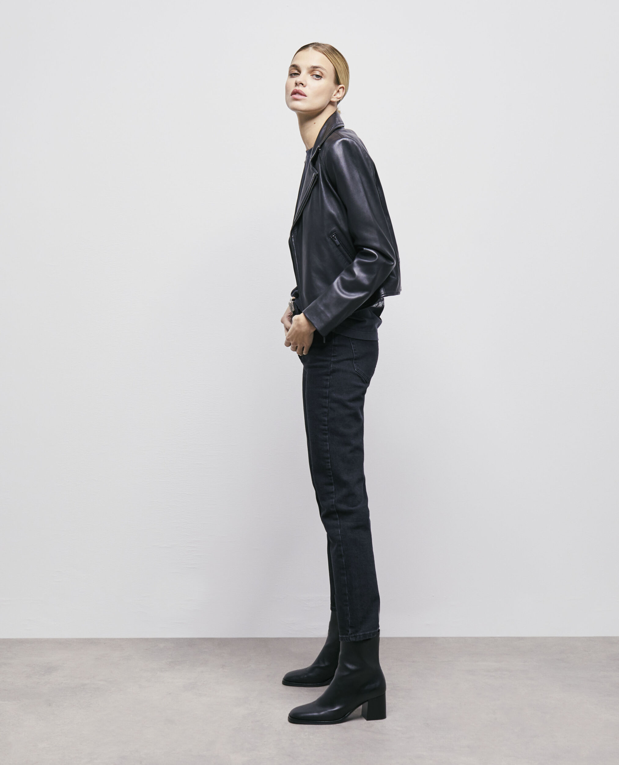 Blouson en cuir noir