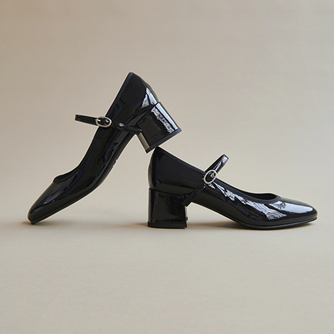 Babies à talons  en cuir verni noir