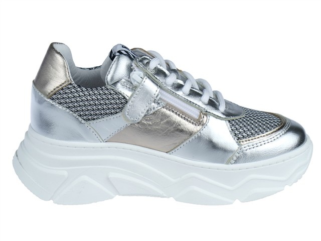 Red Rag Sneaker