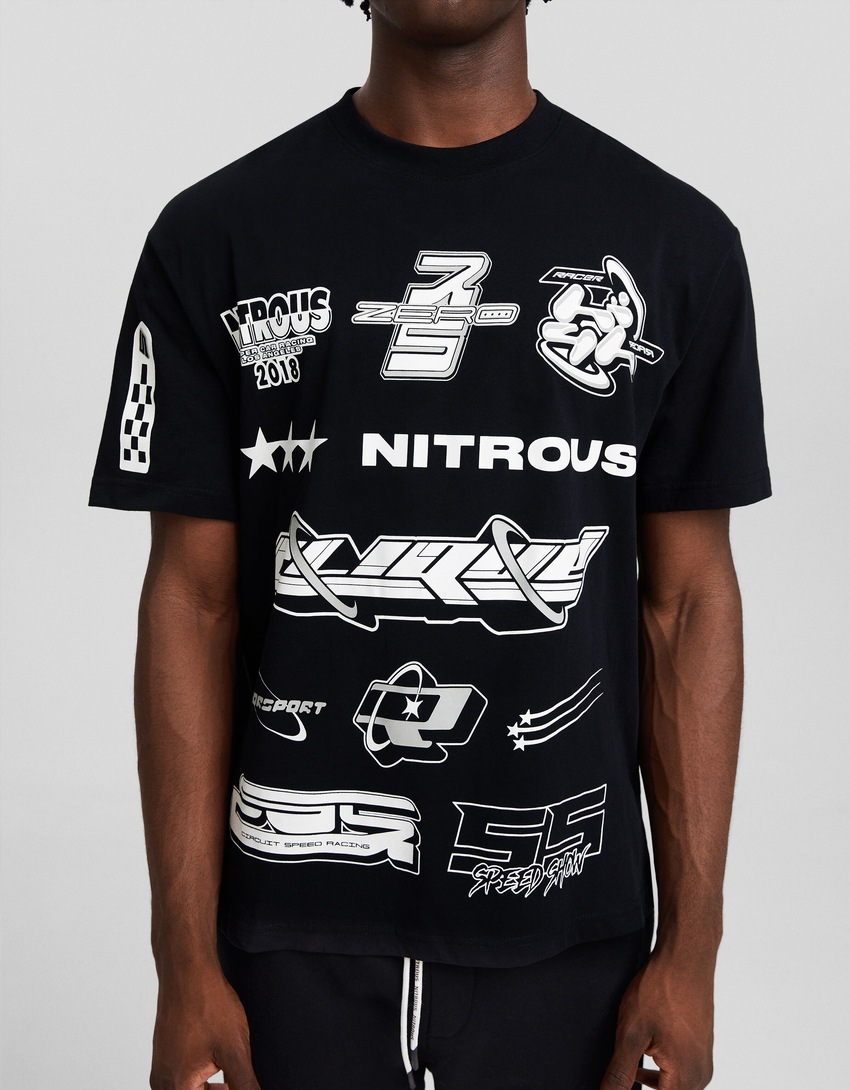 Camiseta de corrida de manga curta com corte reto e bordado