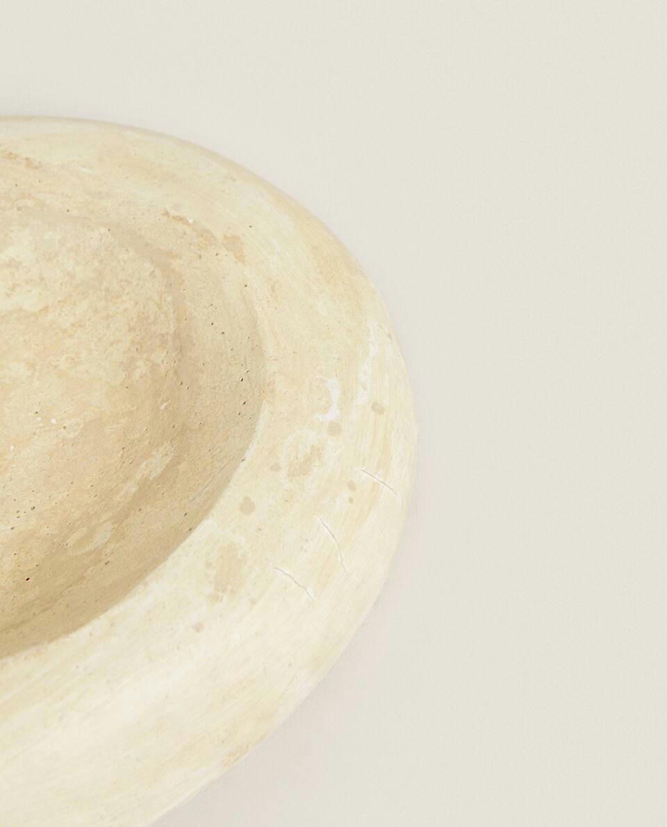 Conjunto de banheiro com efeito de pedra