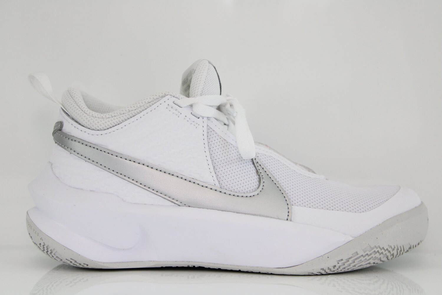 Nike Team Hustle D 10