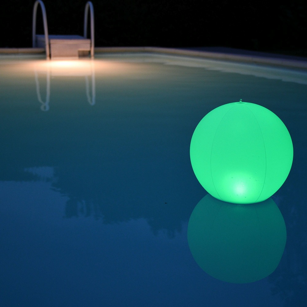 Ballon gonflable solaire buly blanche ou rvb - chromex