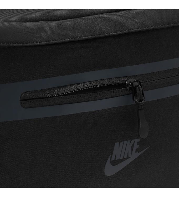 Nike Elemental Heuptas