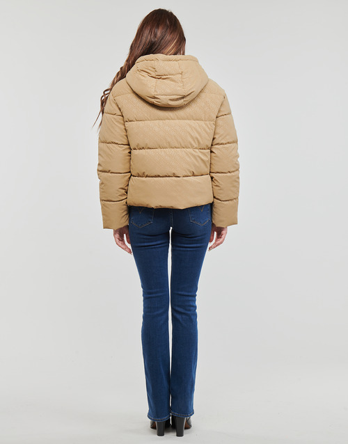 Guess - 4G LOGO HOODED PUFFA - Camel