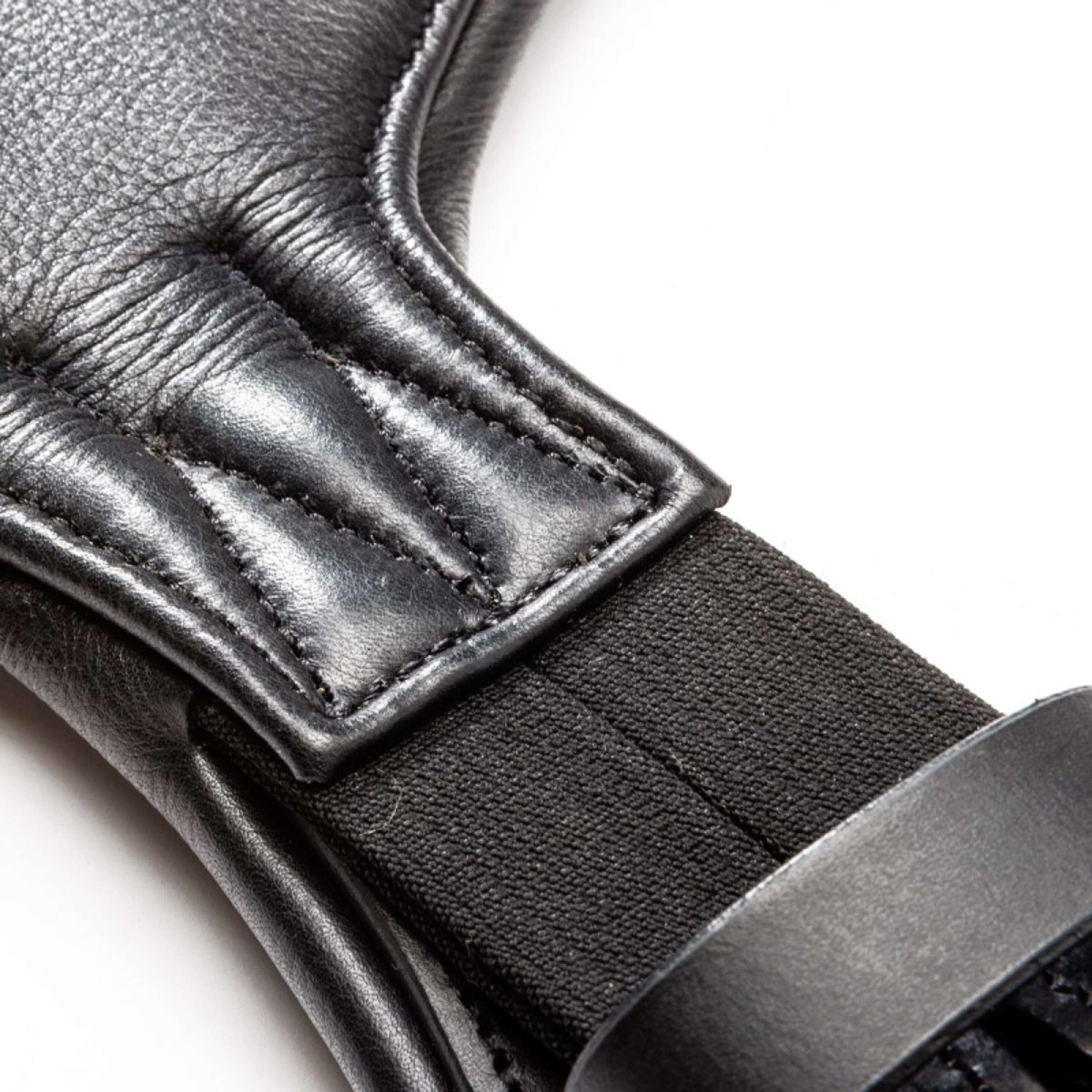 Kavalkade Dressuursingel Casper Soft Leather met Elastiek Zwart