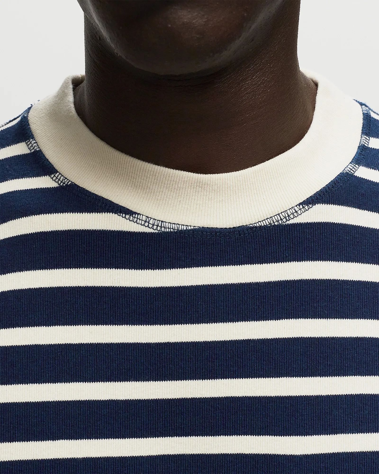 ØLÅF POCKET STRIPE SWEATSHIRT