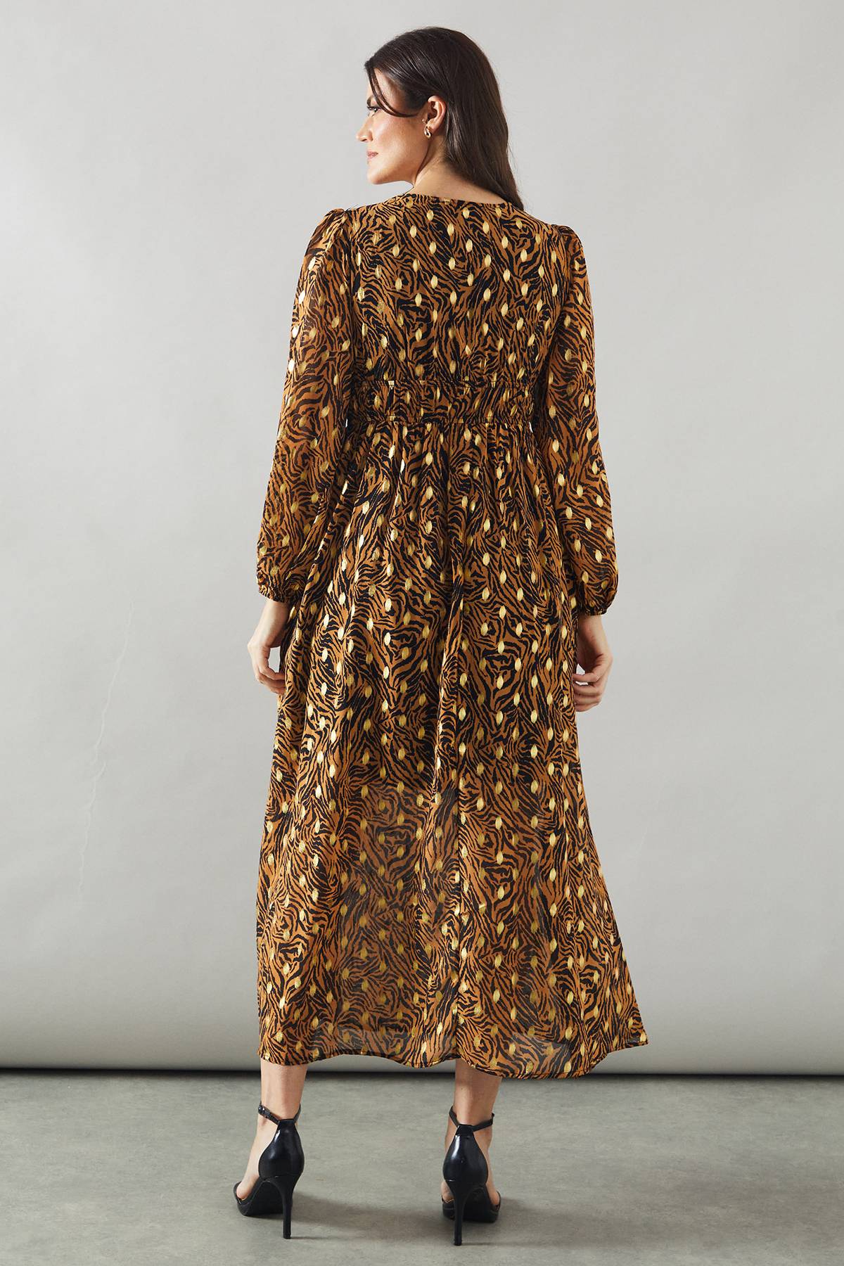 Wallis Robe Midi à Imprimé Animal avec Manches Bouffantes Métallisées