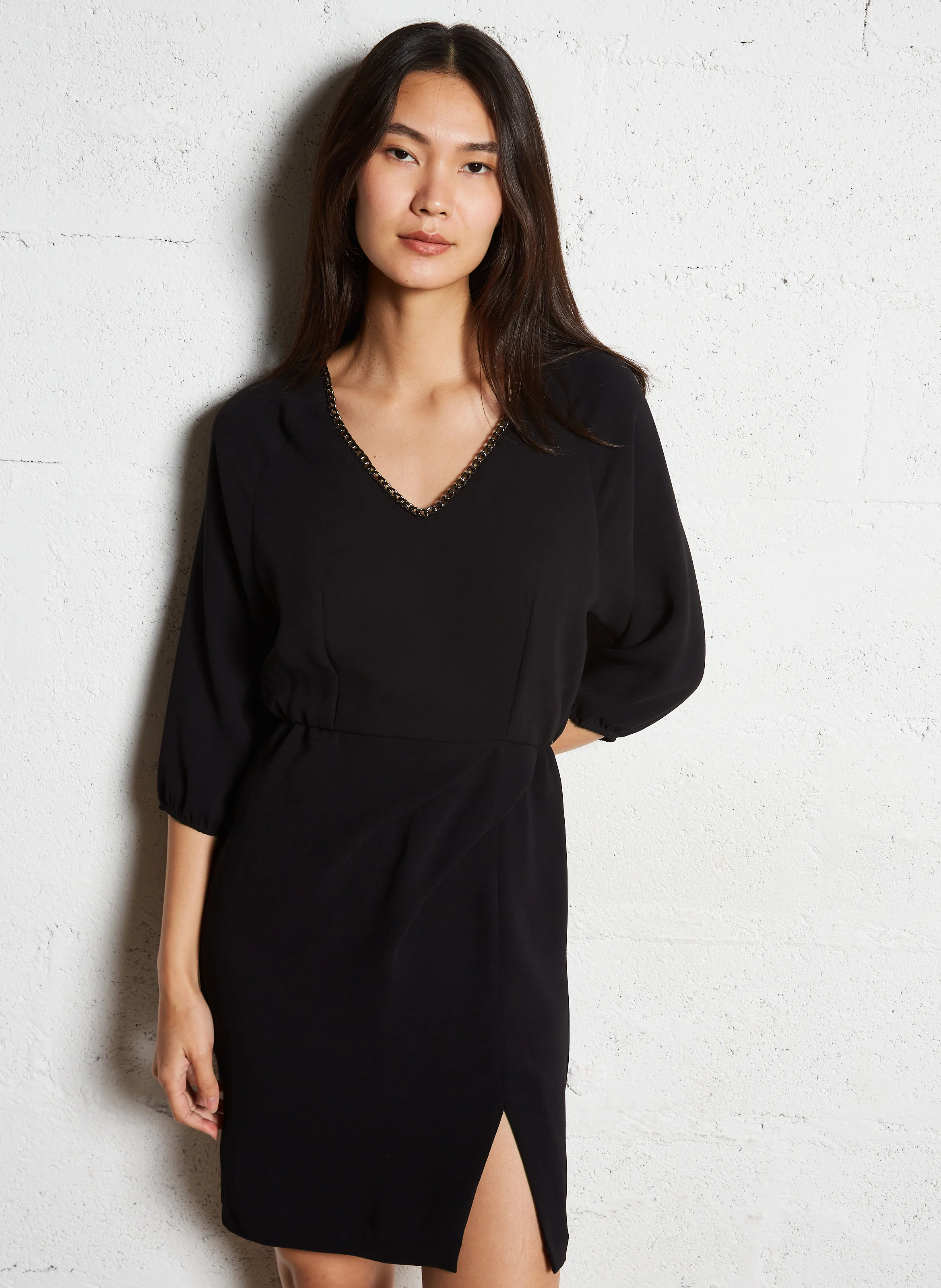 Robe droite à col v | Noir