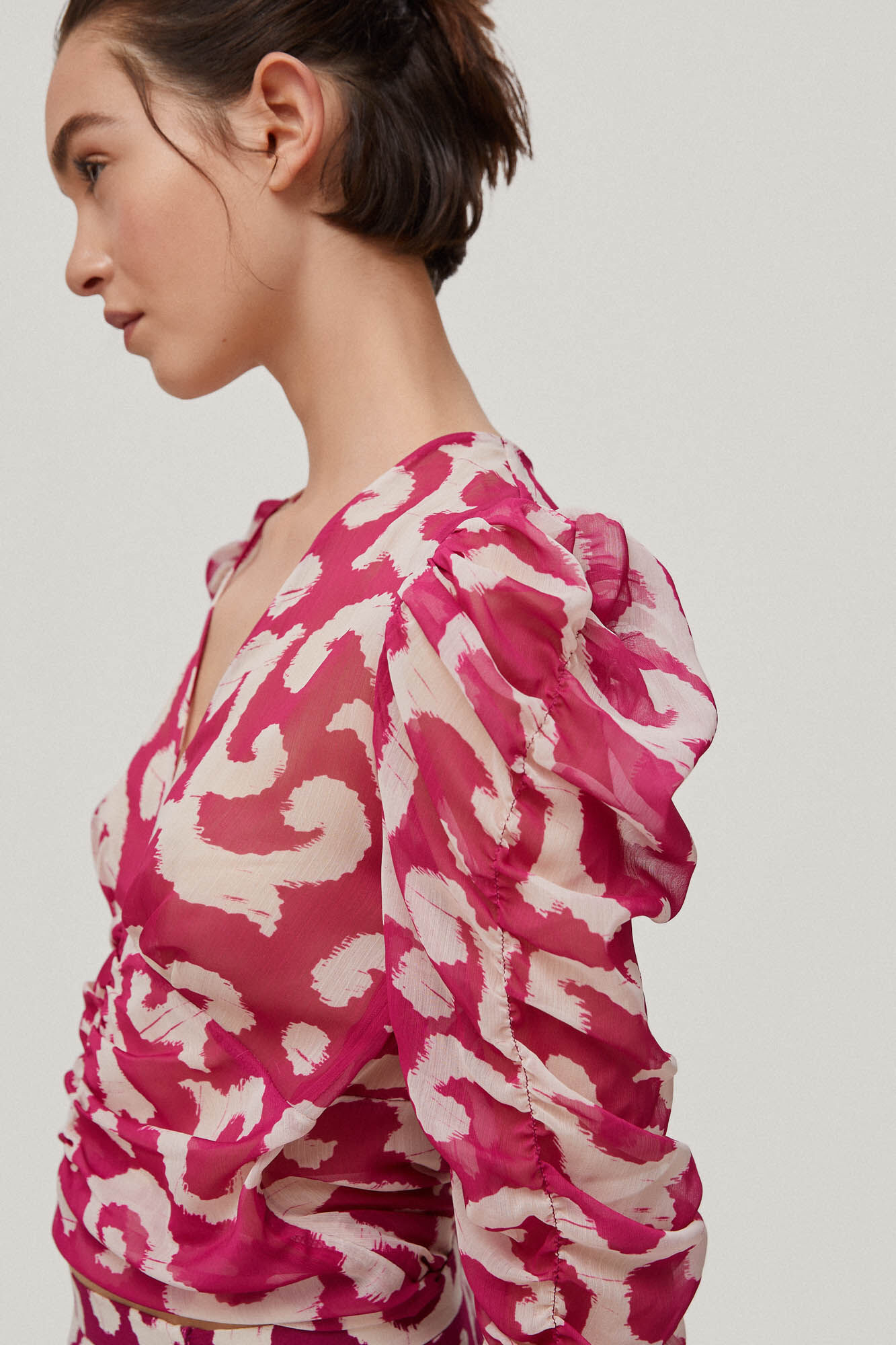 Blusa estampada com franzido - Roxa