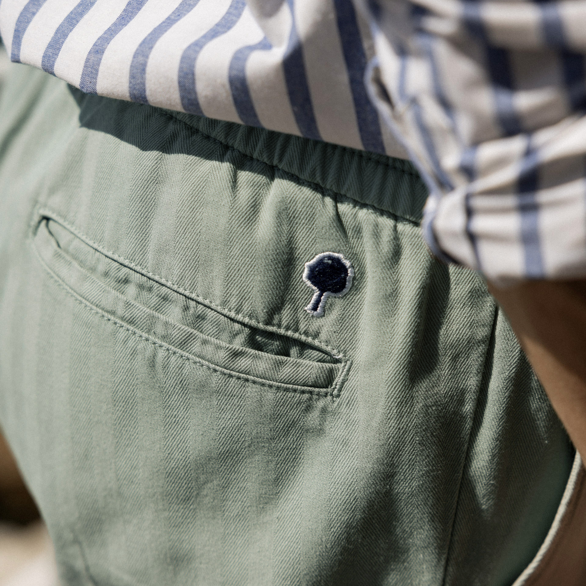Pantalon stretch vert clair coupe fuselée coton - modèle dreuille