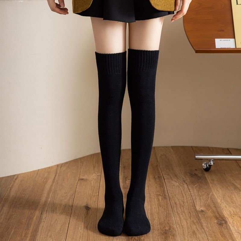Sayaka - Effen sokken (verschillende ontwerpen)