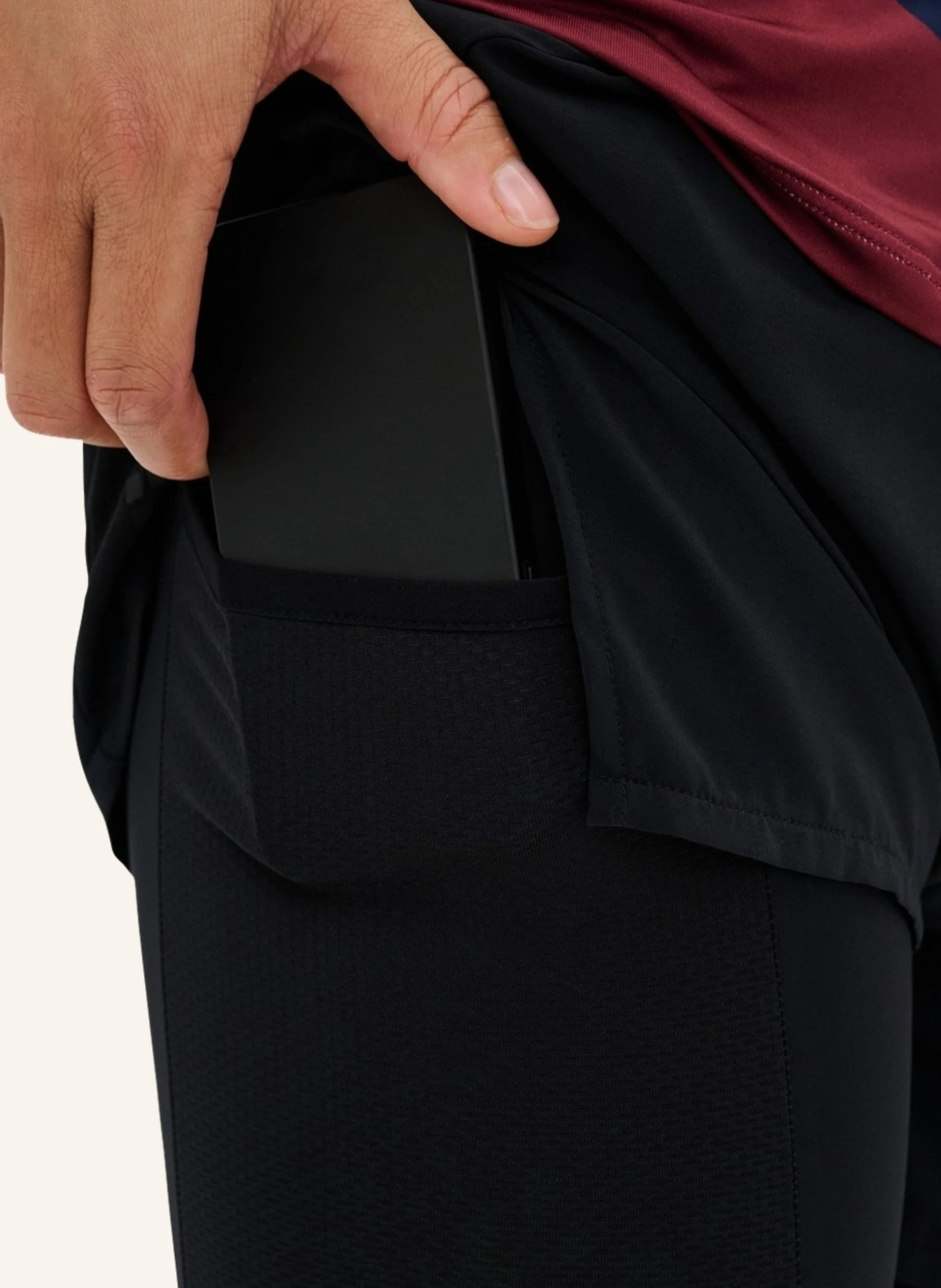 cep 2-in-1 Laufshorts THE RUN mit Kompression