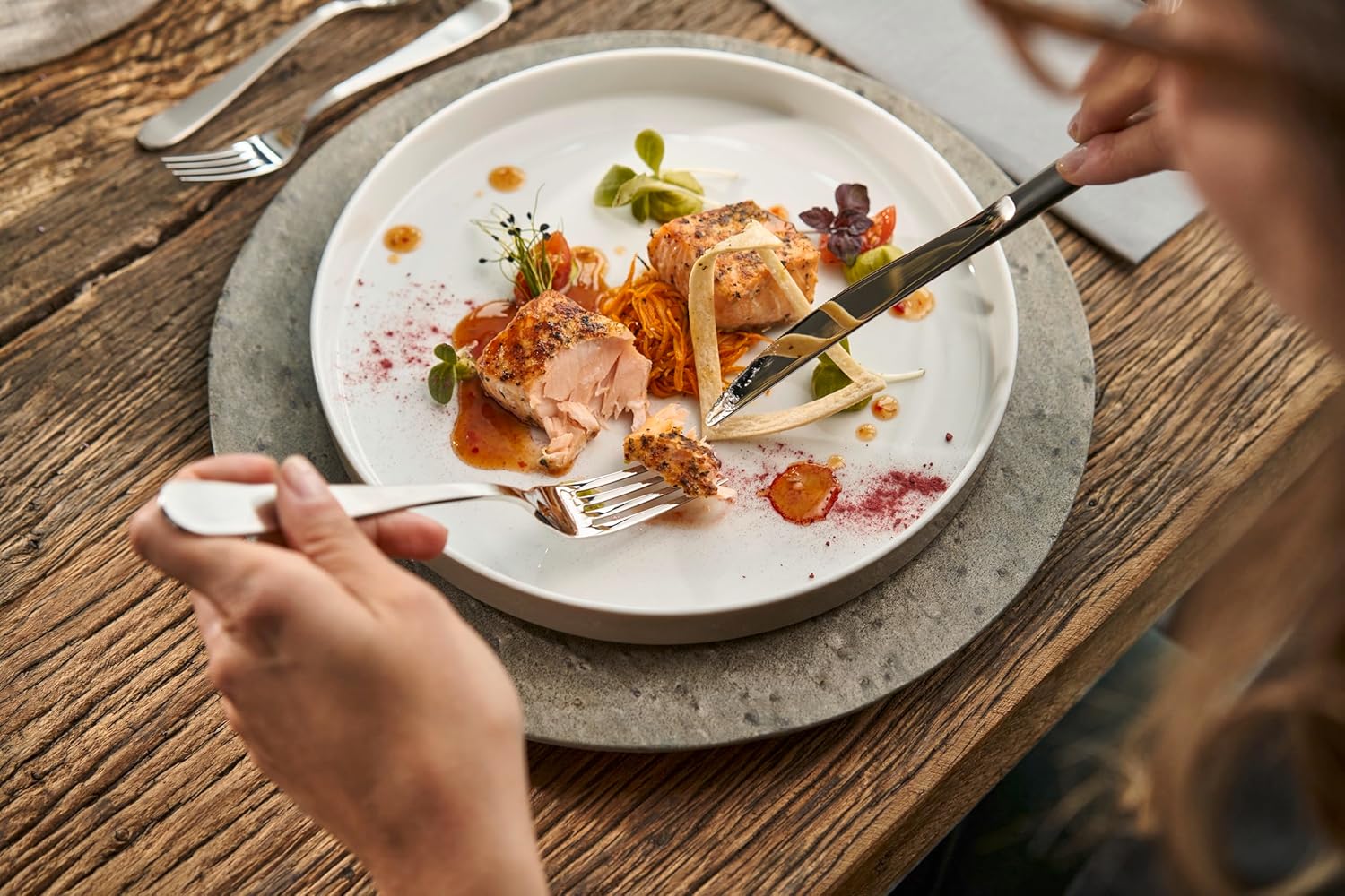 ZWILLING Greenwich Besteck Set, 68-teilig, Für 12 Personen, 18/10 Edelstahl/Hochwertiger Klingenstahl, Mattiert, Silber [plastikfreie Verpackung]