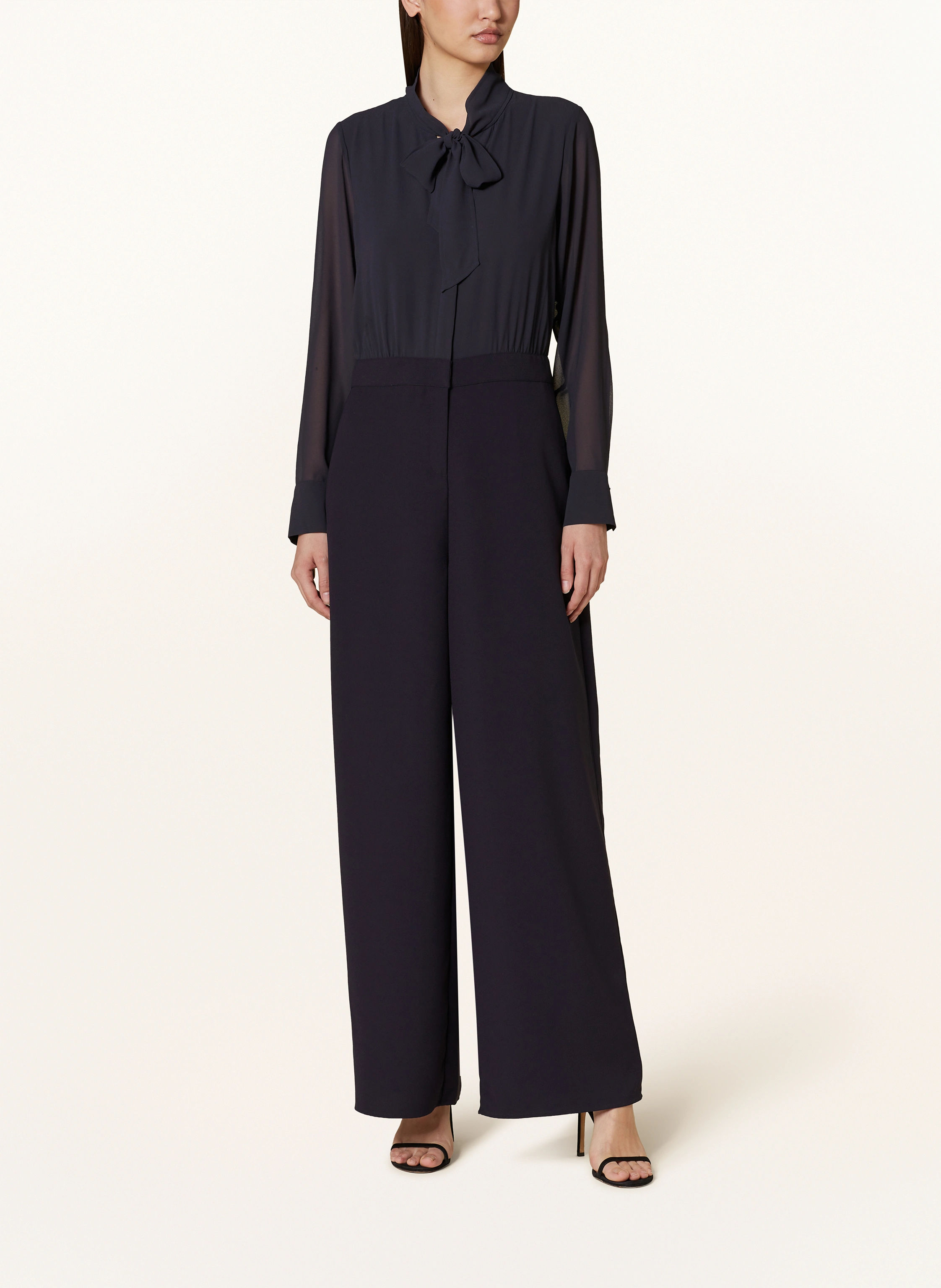 comma Jumpsuit mit Schluppe