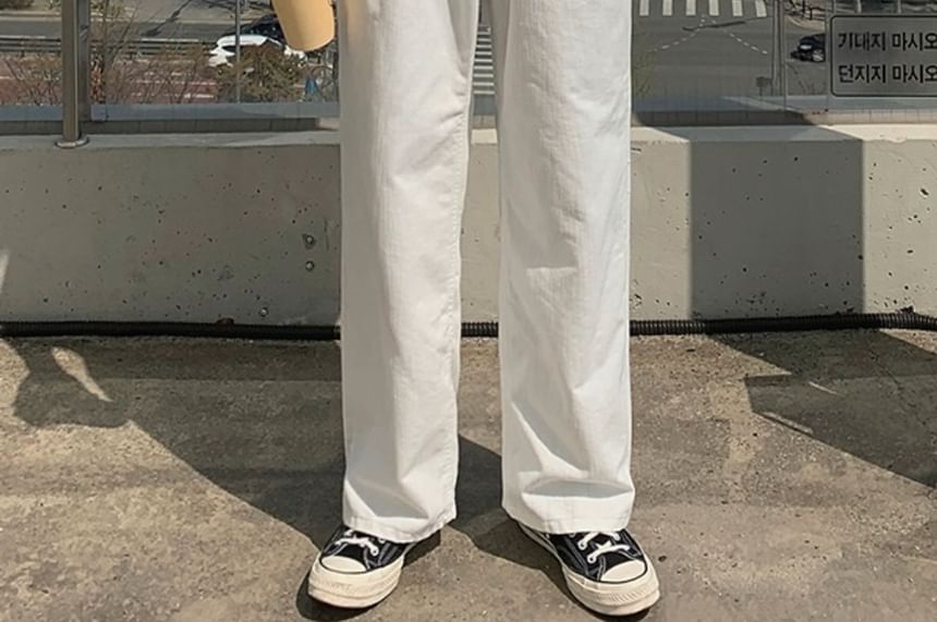 SeoulPop - Rechte broek met middelhoge taille en effen pijpen