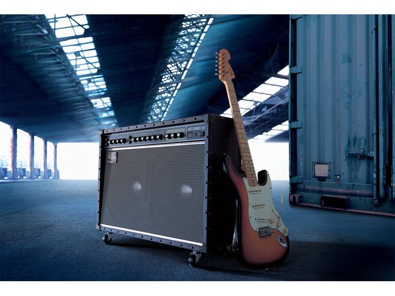 Roland Combo JC-120 Verstärker mit Einzigartiger berühmter Stereo-Chorus