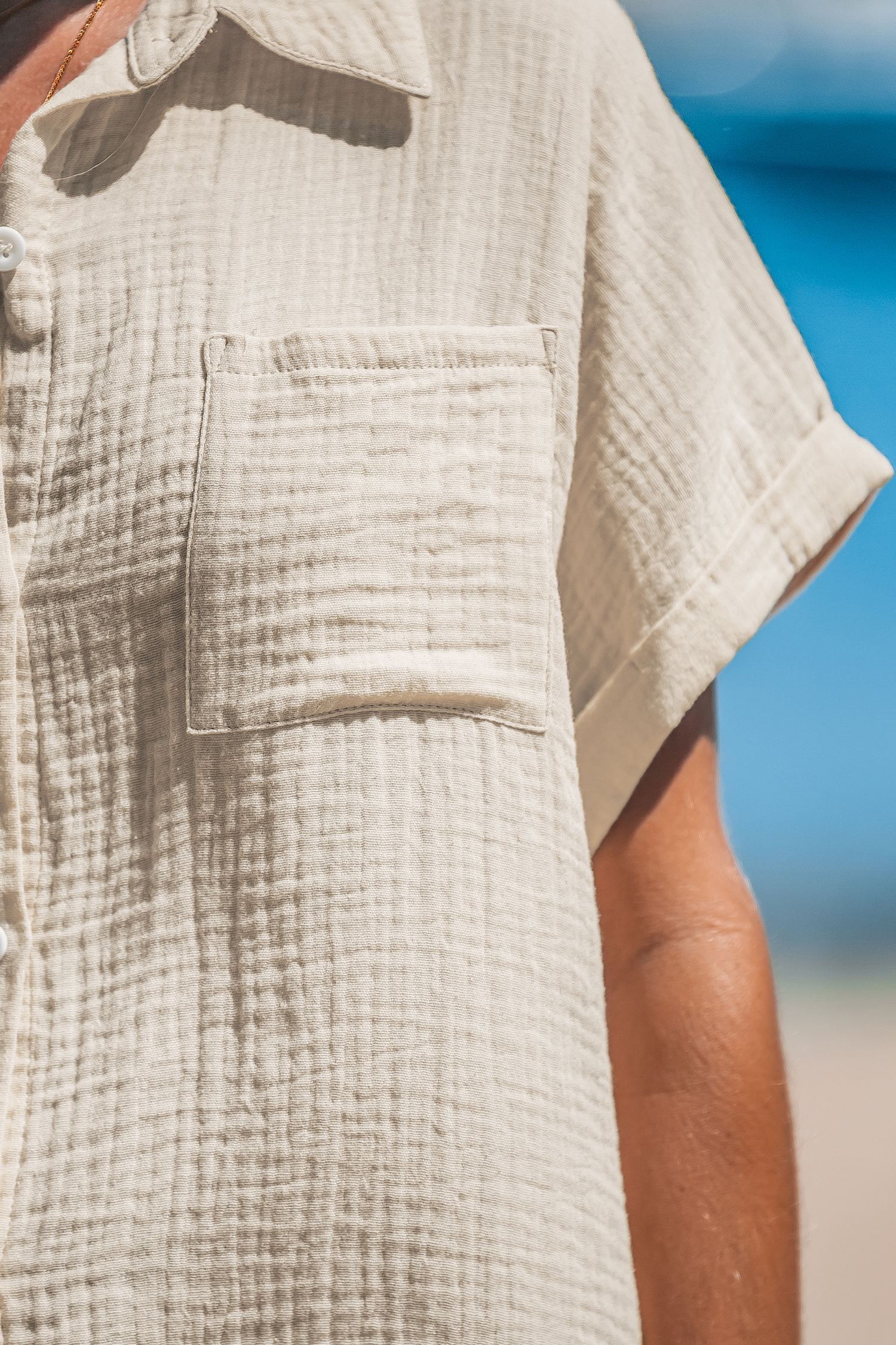 Chemise en pur coton à manches courtes et boutons abricot