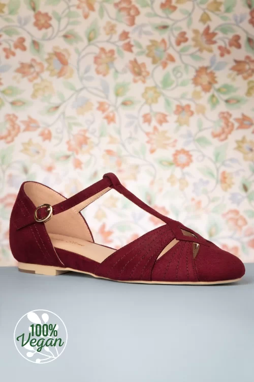 Charlie Stone London t-strap flats in wijnrood