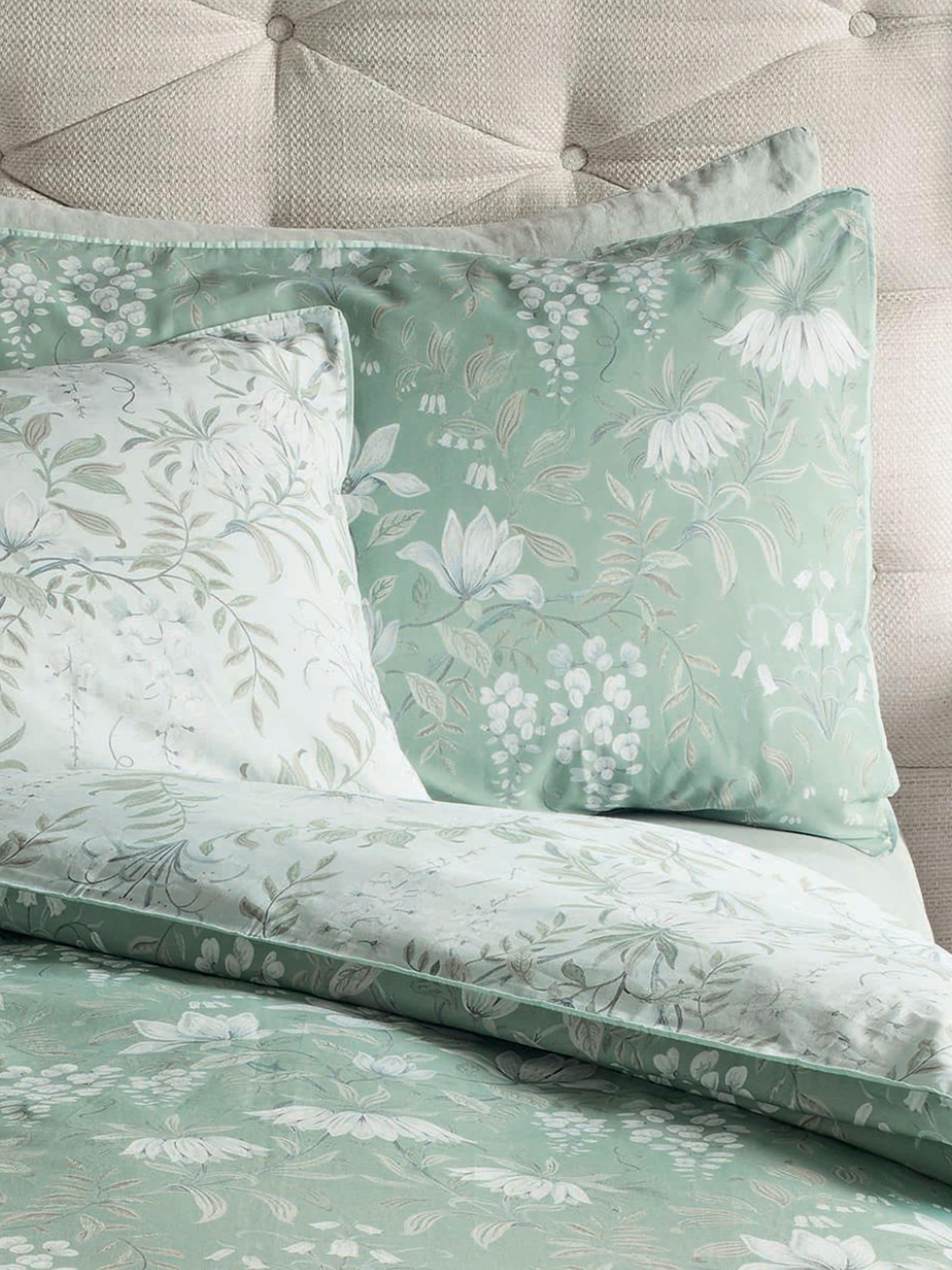 Laura Ashley 100% katoensatijn 200 draads Parterre dekbedovertrek- en kussensloopset