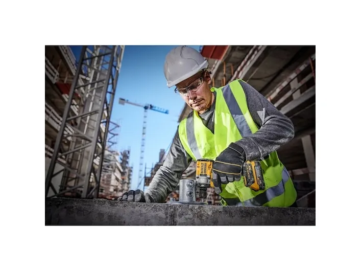 DeWALT DCF921E2T-QW, 2500 rpm, 610 Nm, 1,1 kg, 320 g