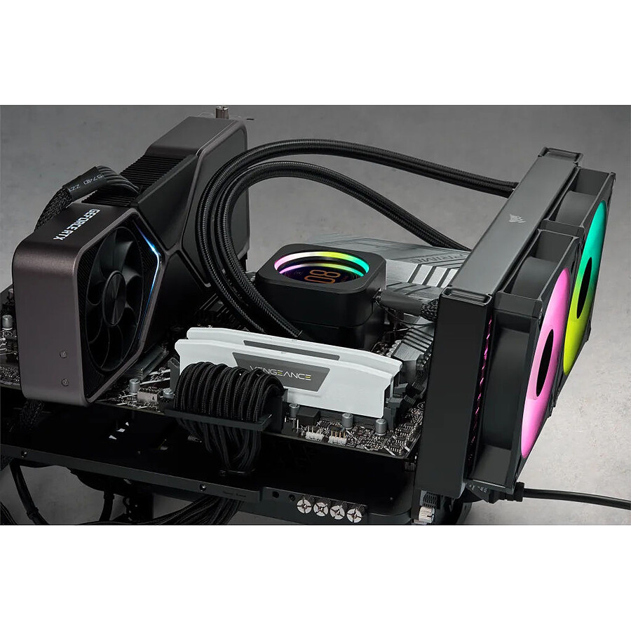 Corsair Vengeance White - 2 x 32 Go (64 Go) - DDR5 5600 MHz - CL40