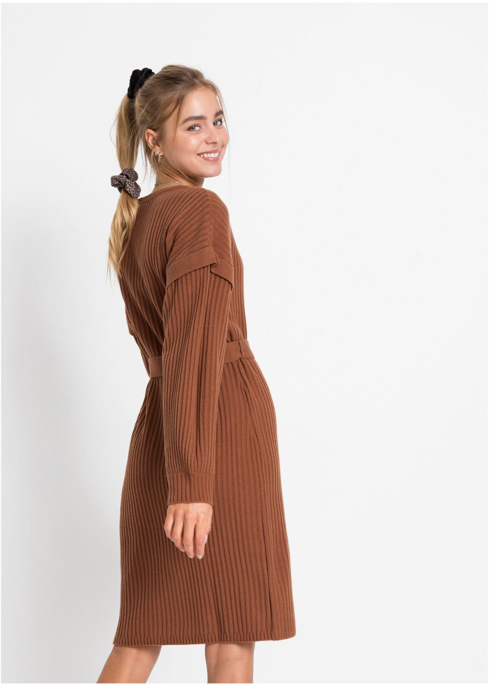 Robe en maille avec lien à nouer