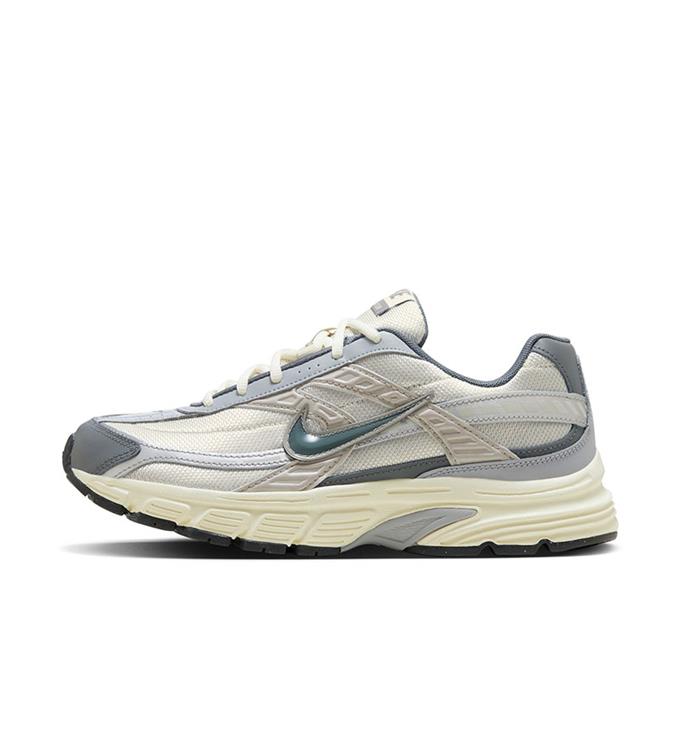 NIKE INITIATOR,LIGHT BONE/SMOK LIGHT-BONE-SMOKE-GREY-COCONUT