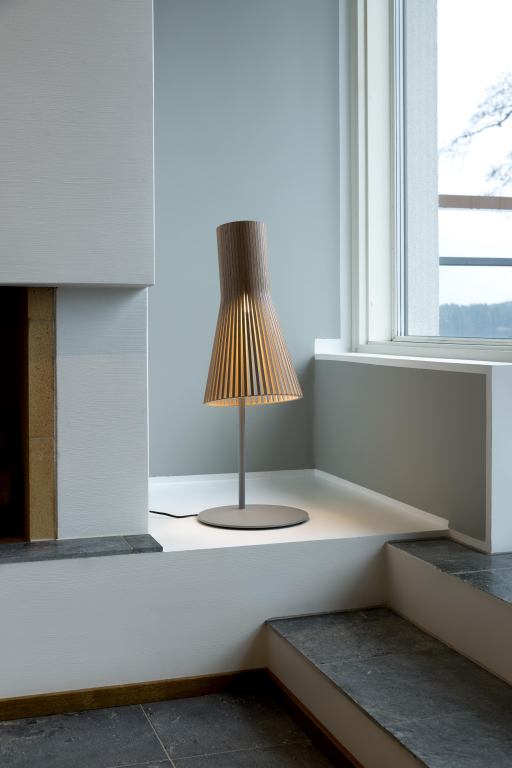Secto Design Secto 4220 tafellamp walnoot
