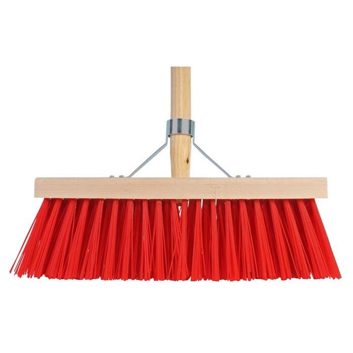 Harde bezem 41 cm rood met bezemsteel 160 cm (8712448285872)
